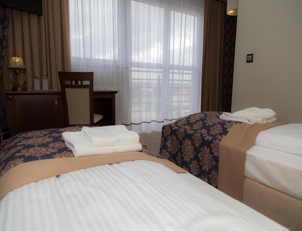 Hotel Imperial Residence サンドミエシュ エクステリア 写真